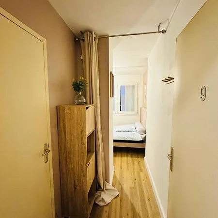 Lägenhet Joli Petit Proche Centre De - Brown *