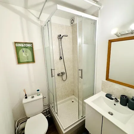 Joli Petit Proche Centre De - Brown Caen