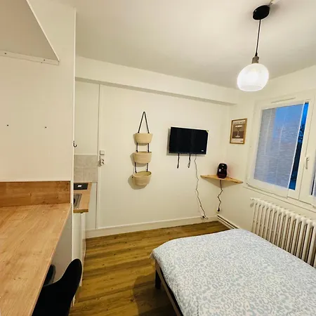 Joli Petit Proche Centre De - Brown Lägenhet Caen